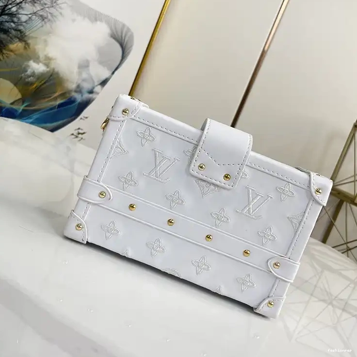 Fashionrepsfam ru Bag LV 2304DJ0060 0810